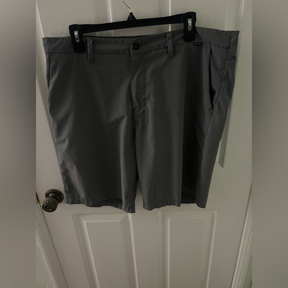 Hurley Men's Size 36, 4 Pocket Hybrid Shorts, Lightweight, Neutral Color